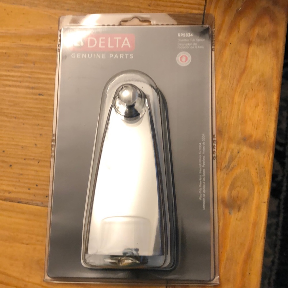 Diverter tub spout